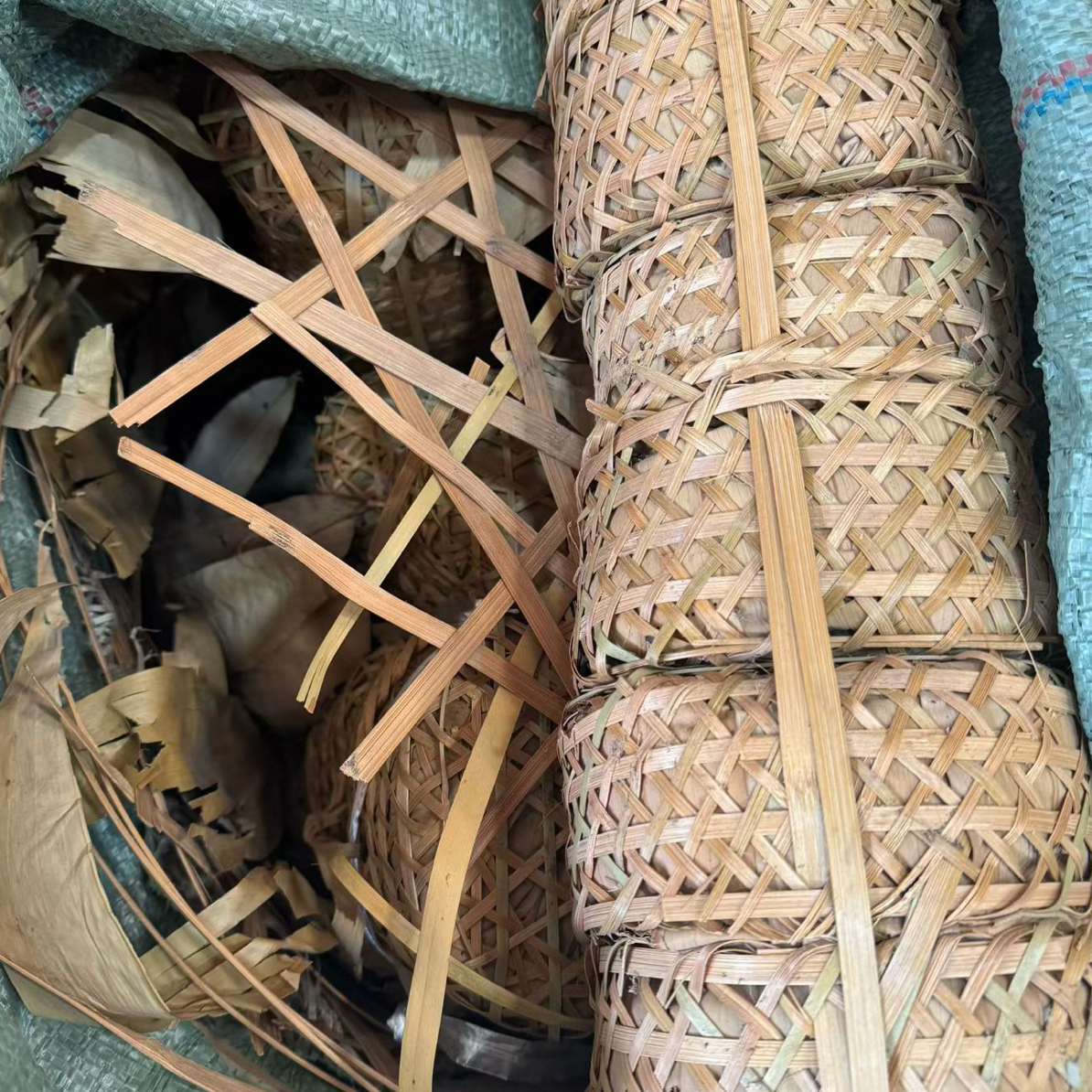 98年圆柱生茶烟韵入水 