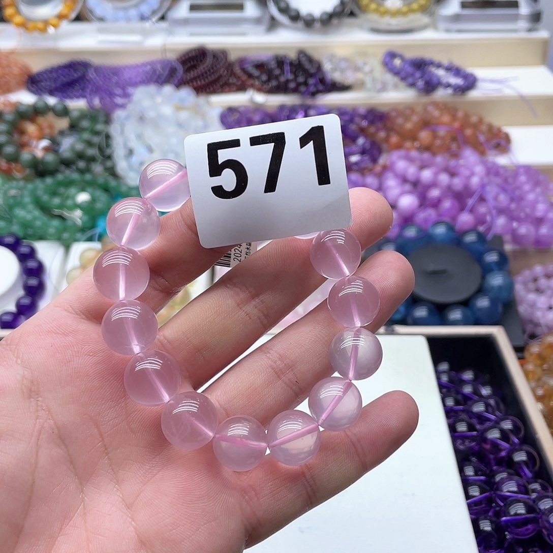 水晶手链未镶嵌木***?天然