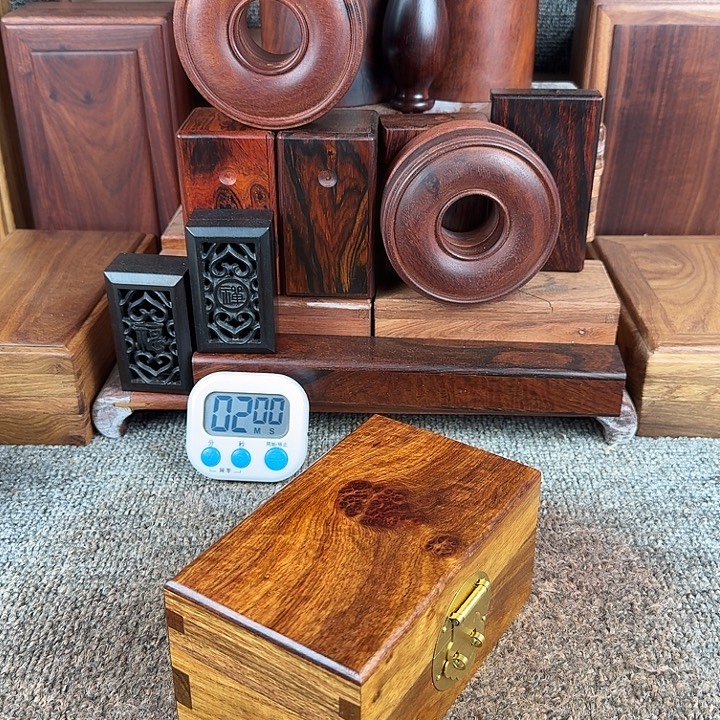 零***鹰刺猬紫檀（非洲黄花梨）