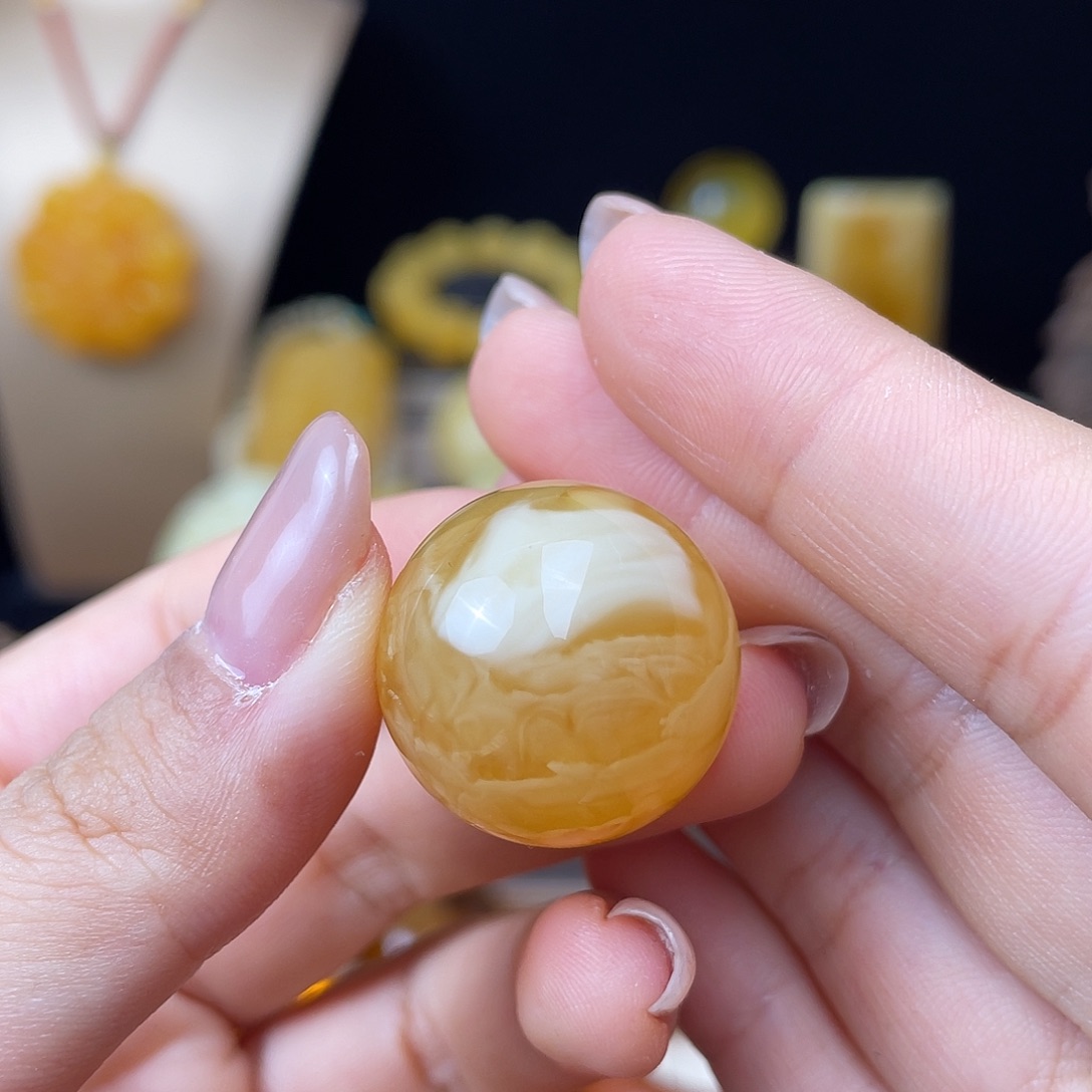 琥珀未镶嵌珠宝奇石23.4mm