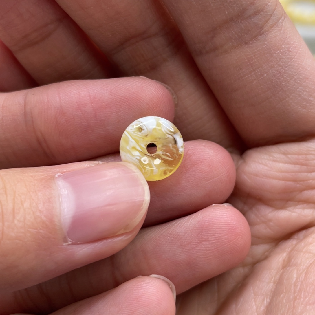 琥珀未镶嵌裸石蛋花汤小扣子