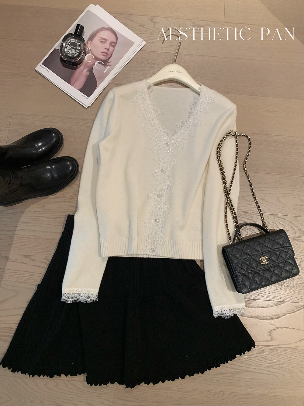 AESTHETIC PAN 100羊毛温柔气质蕾丝上衣 251178