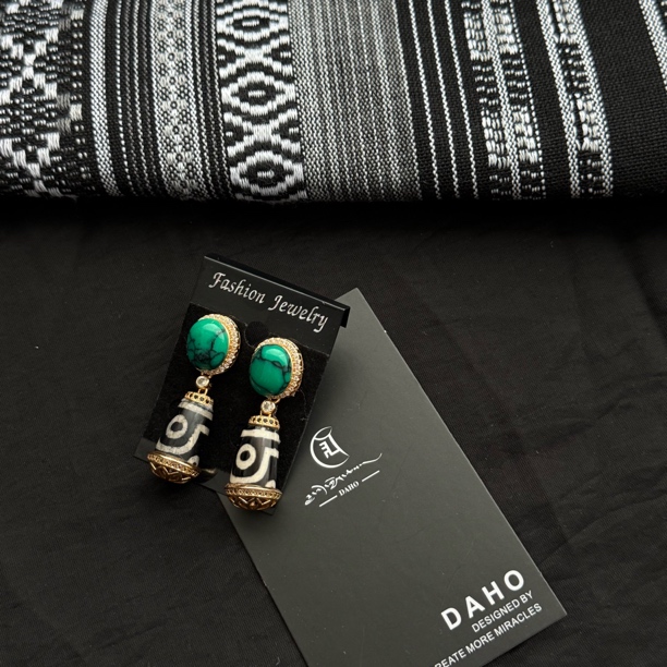 DAHO 珍珠松松 姗姗瑚瑚耳坠