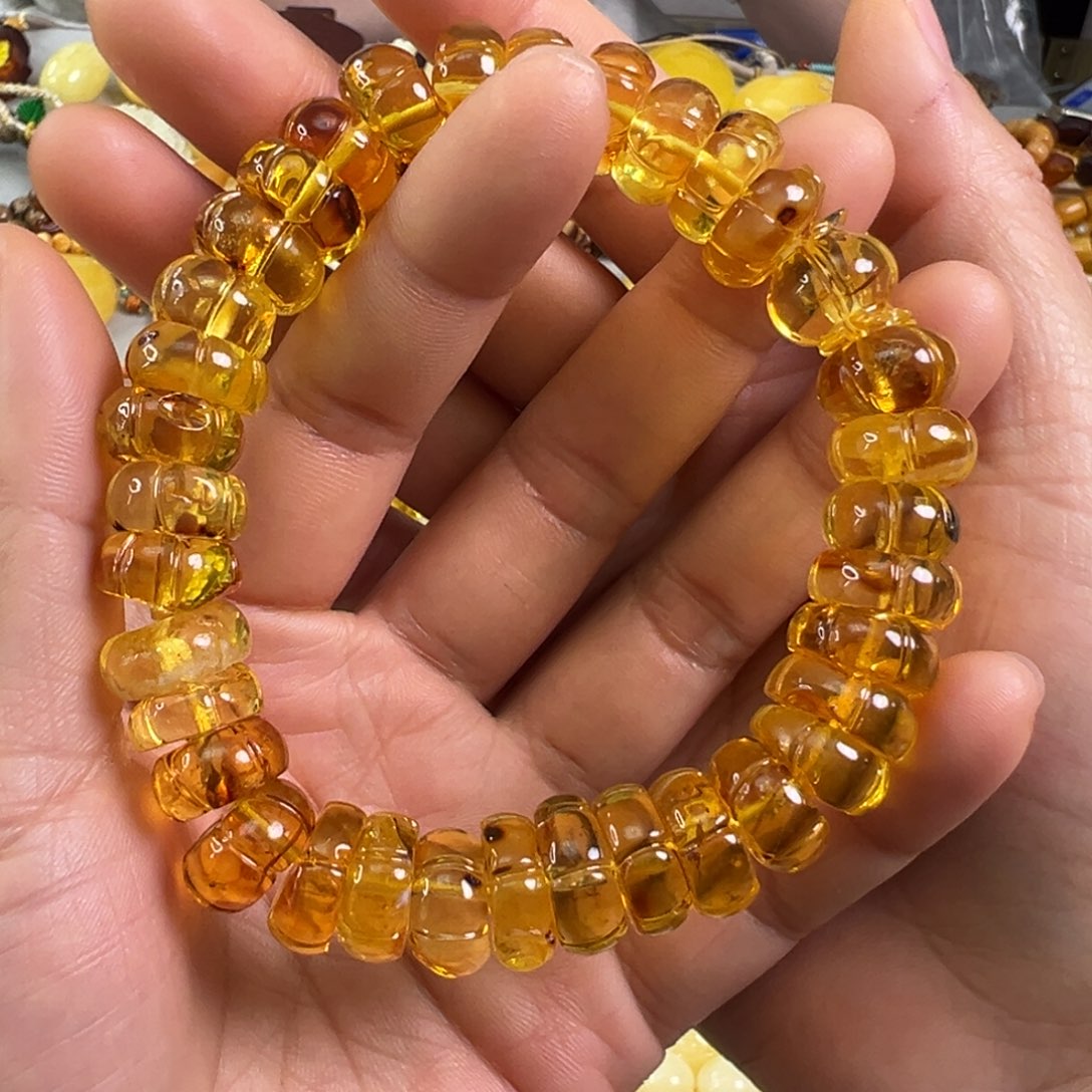 蜜蜡裸石未镶嵌琥珀