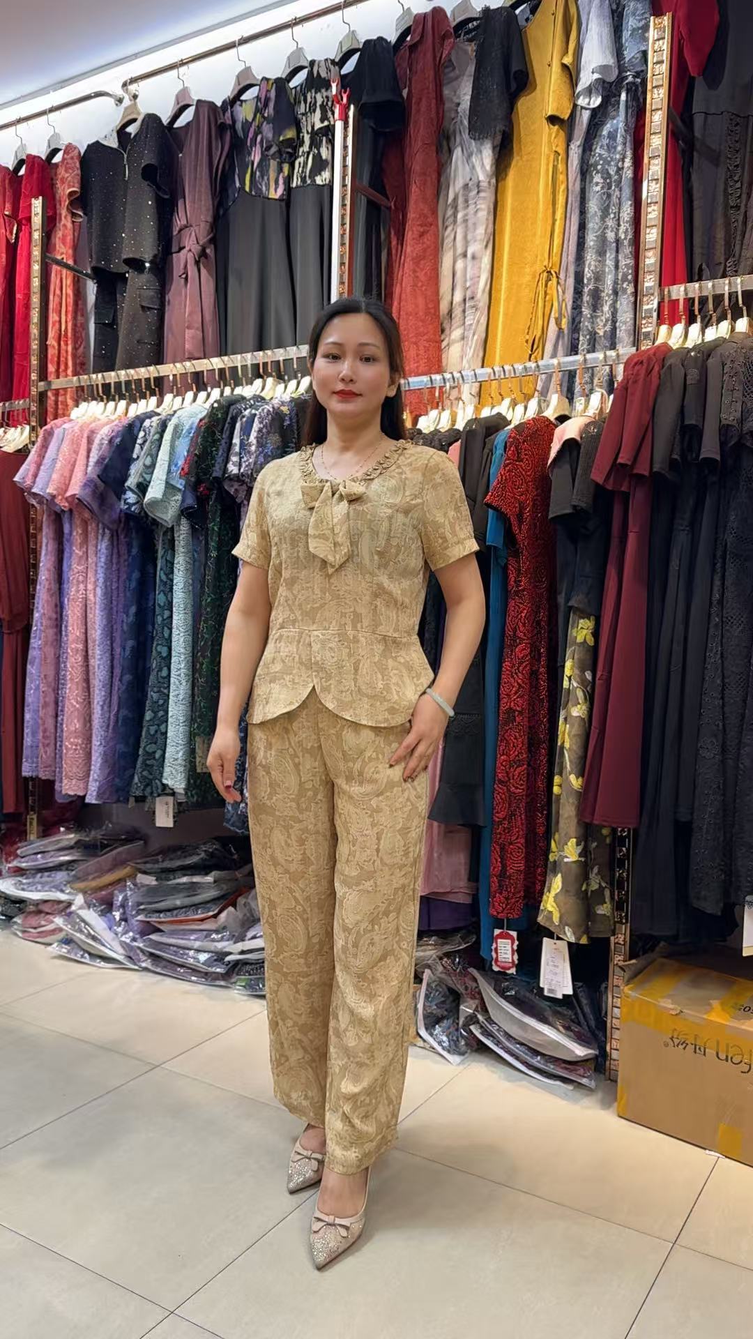网红时尚套装女装碎花轻熟风短袖阔腿套装时尚休闲提花