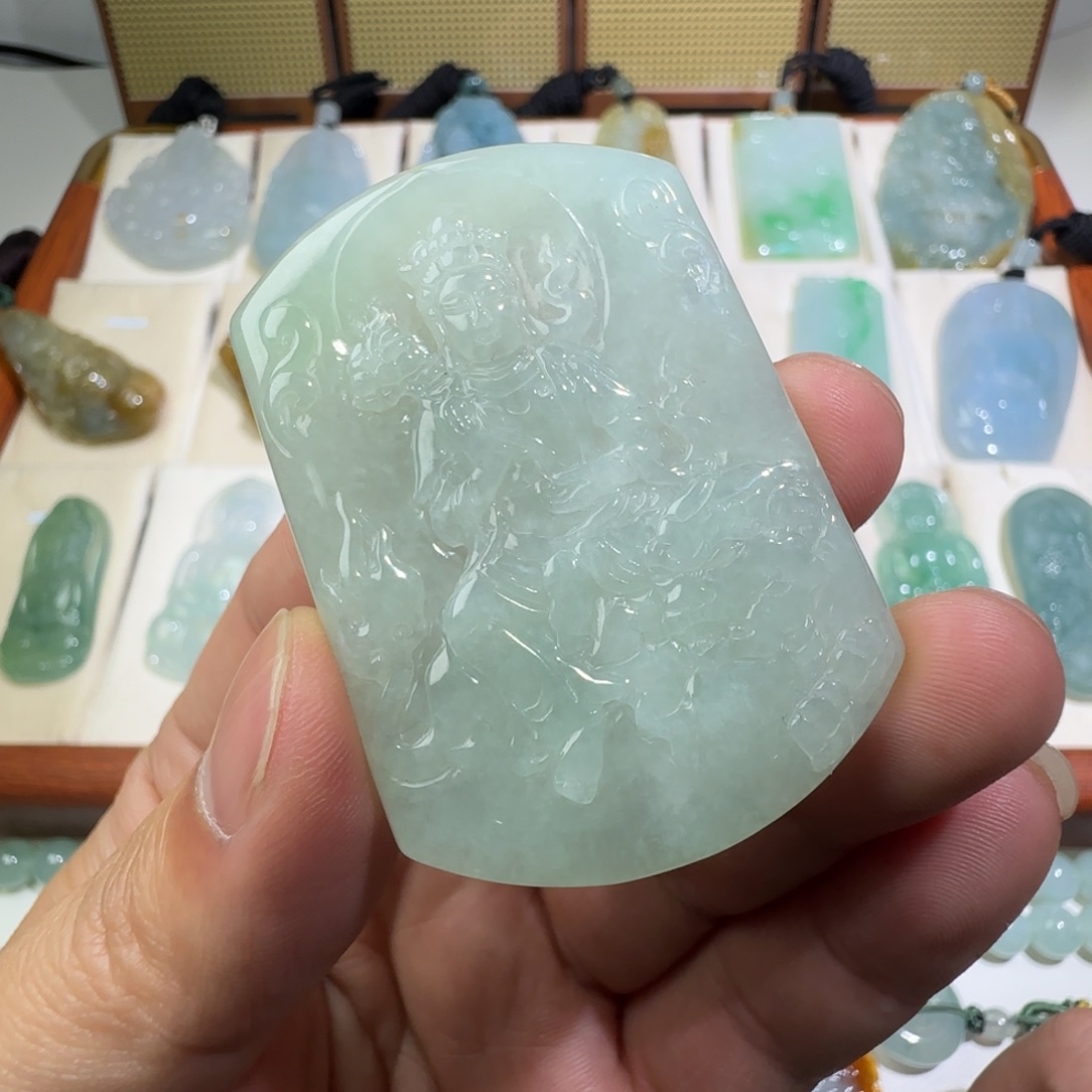 翡翠未镶嵌颈饰天然缅甸翡翠A货