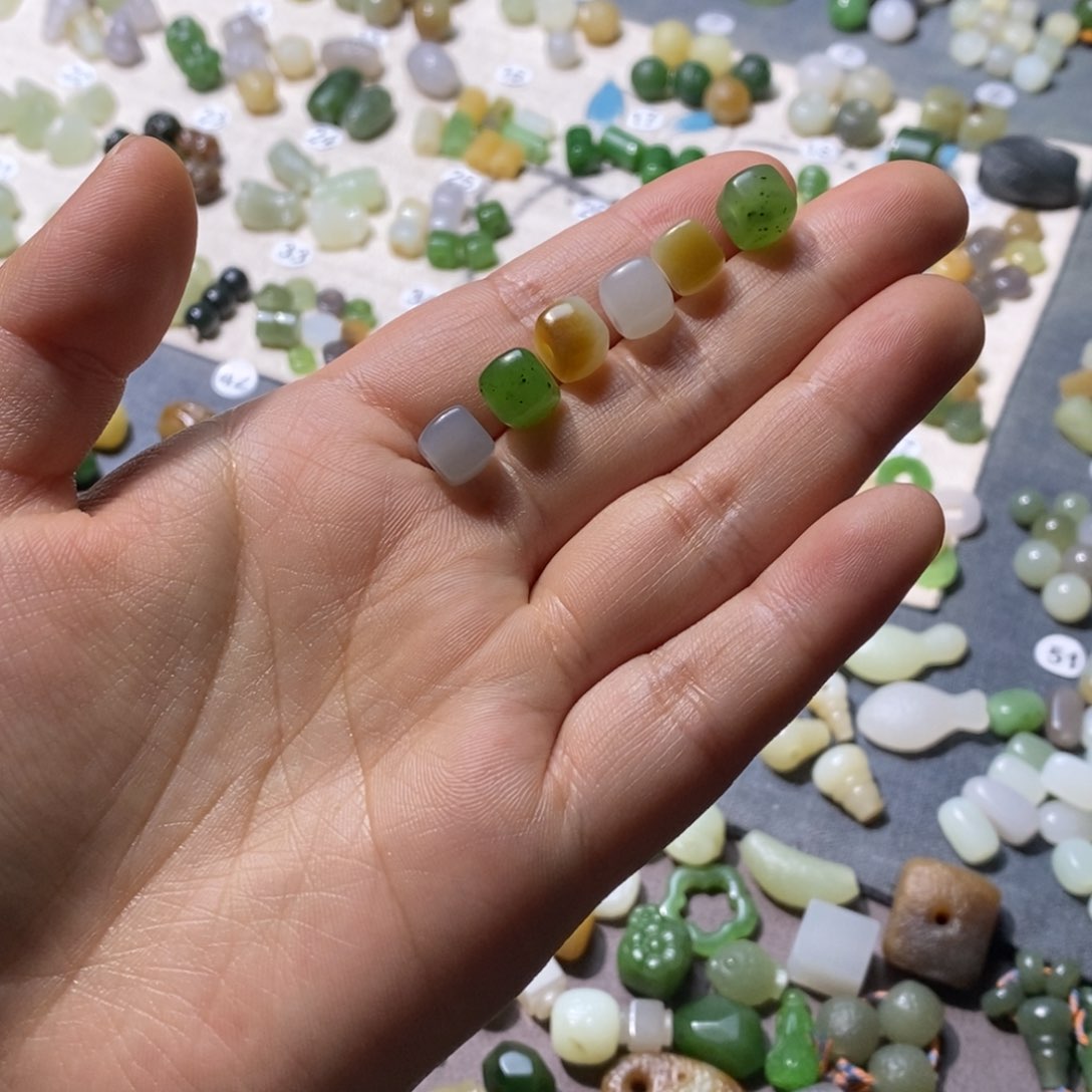 和田玉未镶嵌颈饰梦*