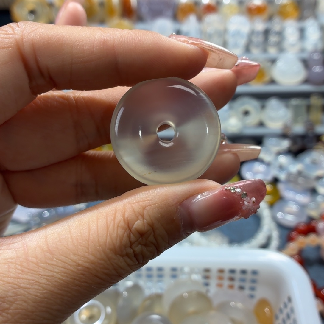 向***年玛瑙/玉髓未镶嵌吊坠(不含链)