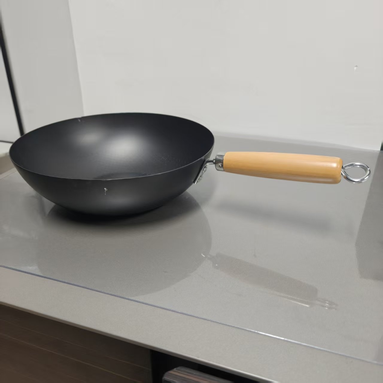 木把手28cm木柄极铁无盖小炒锅