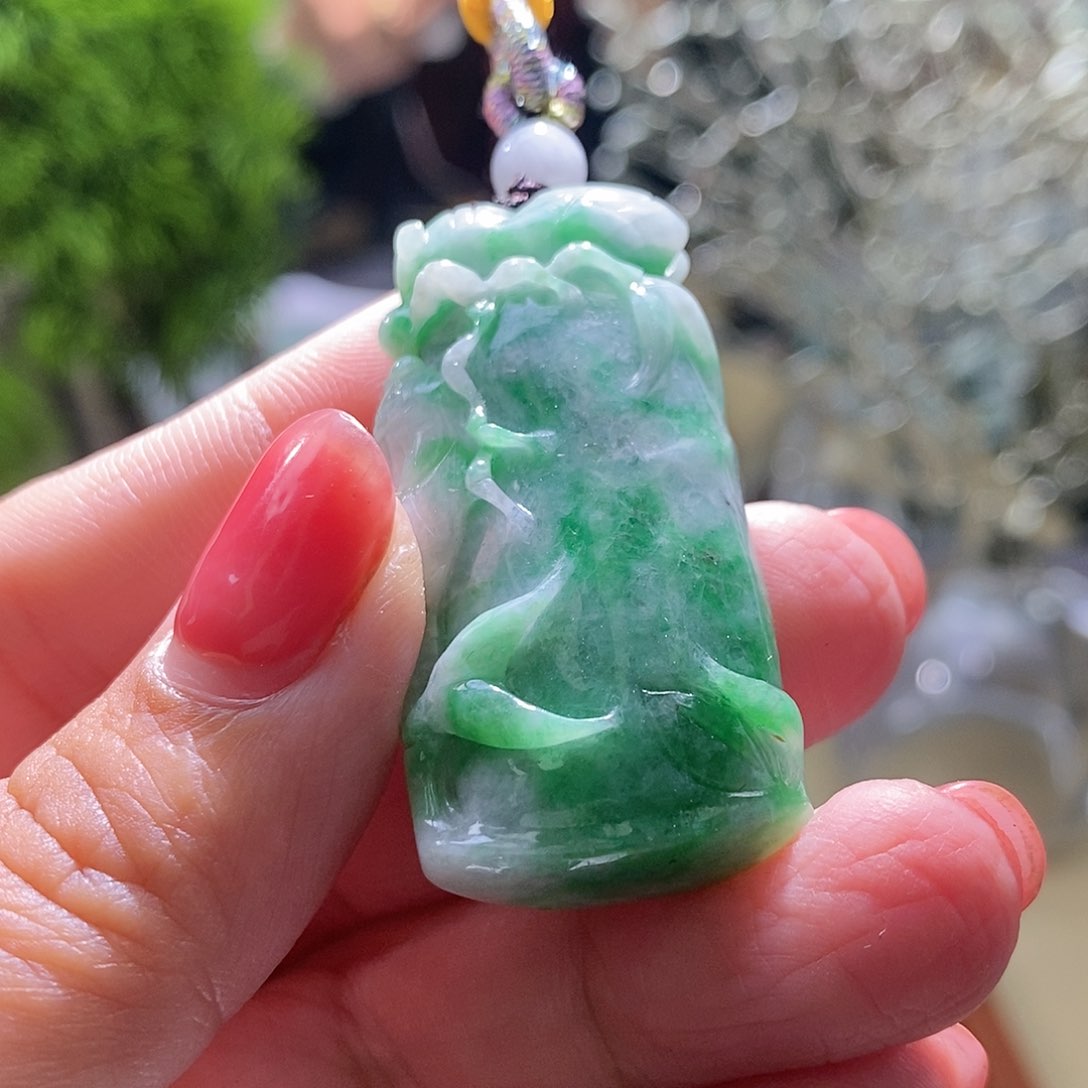 【闪购商品】翡翠未镶嵌颈饰节