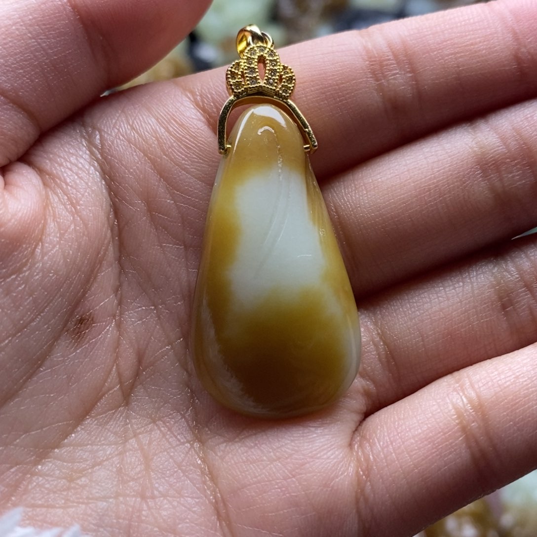 吊坠(不含链)未镶嵌和田玉（糖玉）C****g