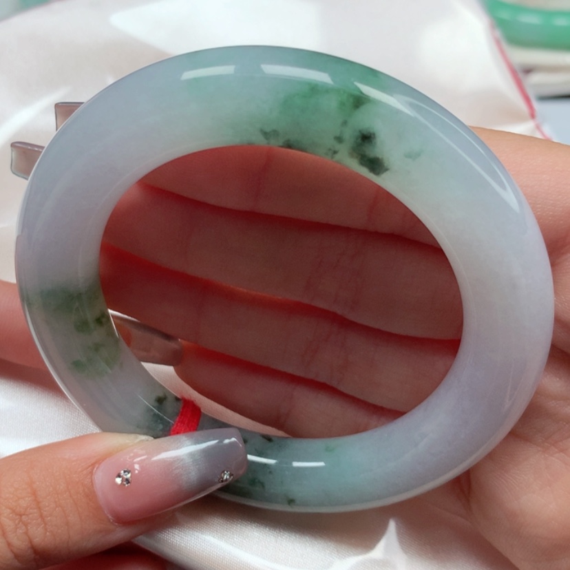 【闪购商品】翡翠手镯未镶嵌55圈