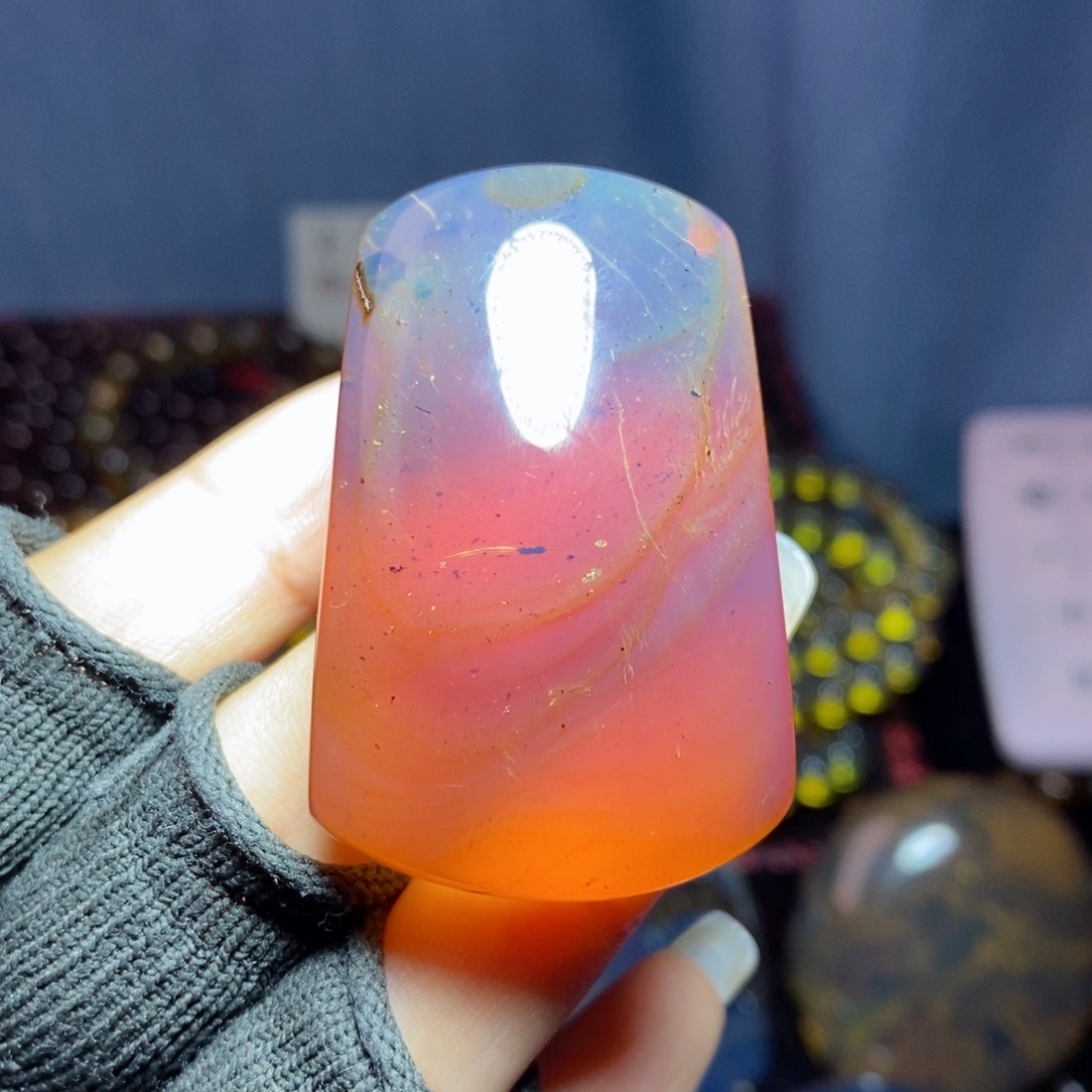 未镶嵌琥珀裸石珀