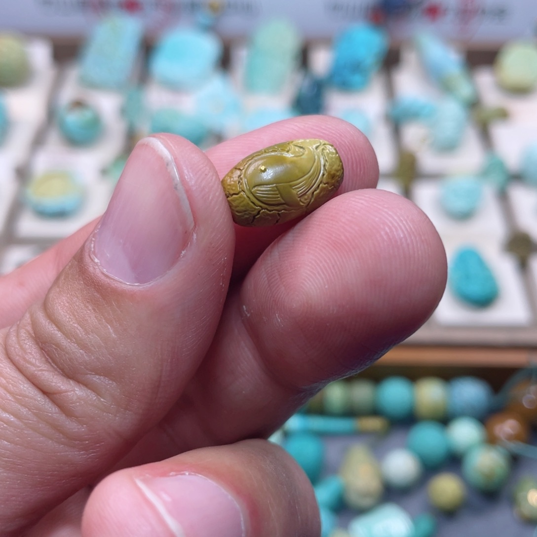 绿松石配饰未镶嵌