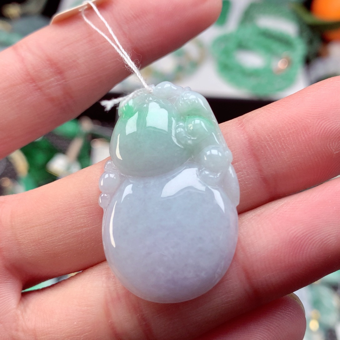 翡翠颈饰未镶嵌翡翠吊坠