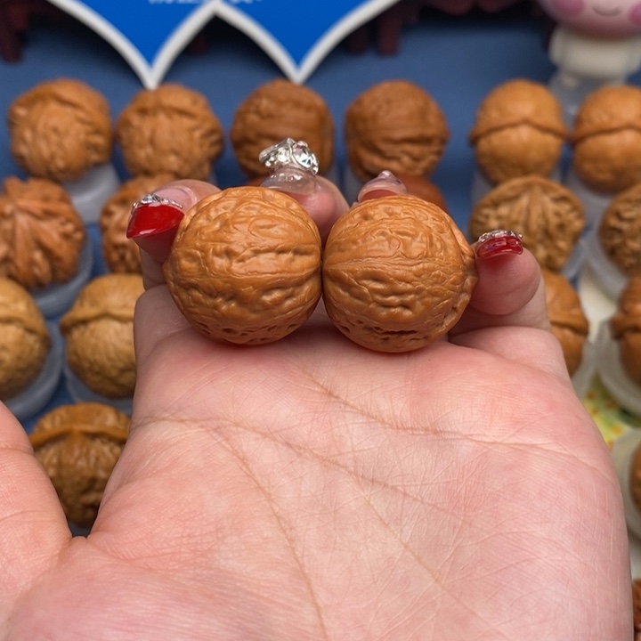 文玩核桃把件小金豆