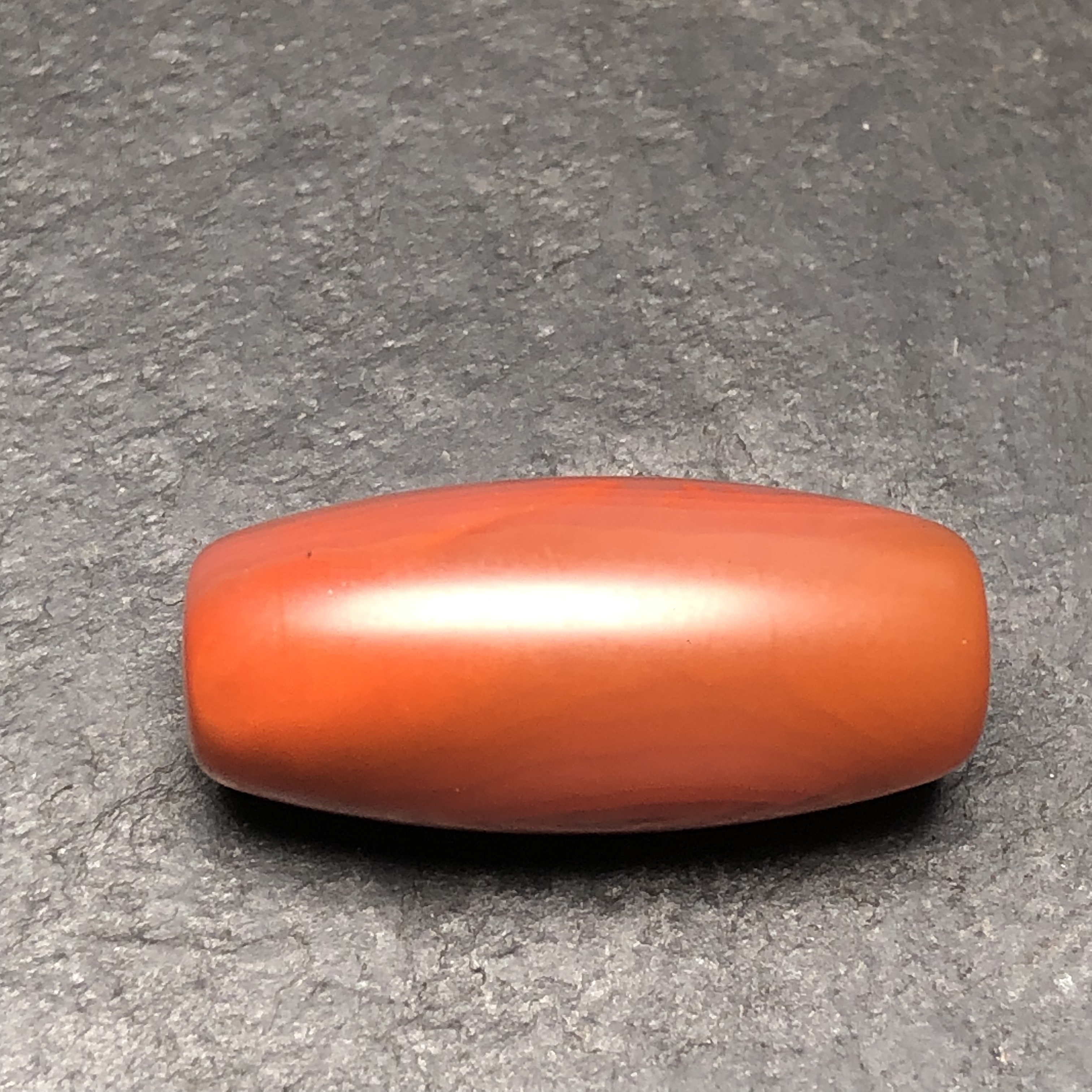 原矿川料南红玛瑙纯手工打磨尺寸25.8x11.7毫米