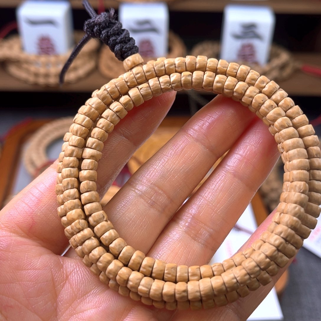 小***池柏香籽/百香籽吊坠小药片