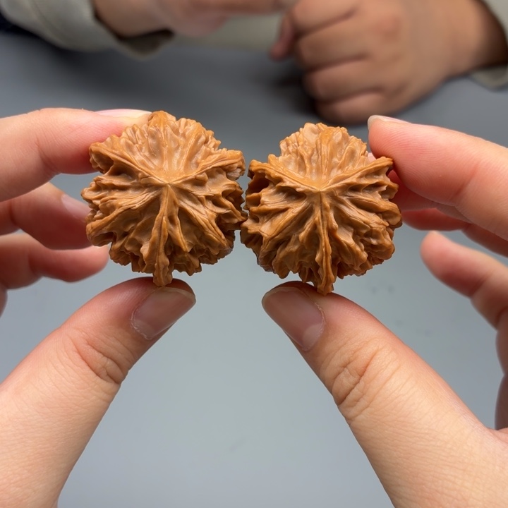 把件文玩核桃岐山三棱37