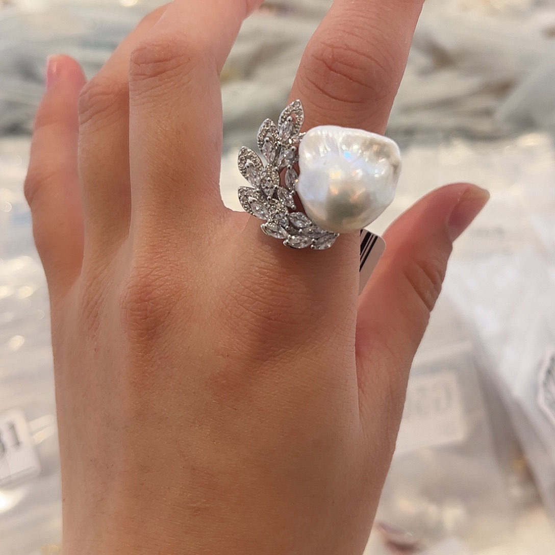 淡水珍珠耳饰合金