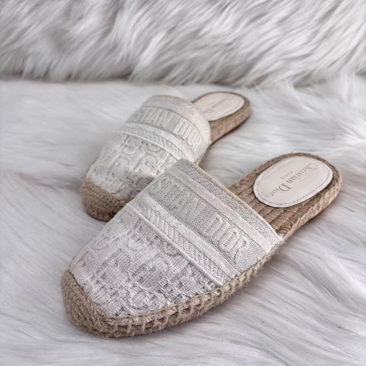 99新 DIOR/迪奥 36.5码/Seven女鞋/白色印花时尚编织拖鞋 xxs829 