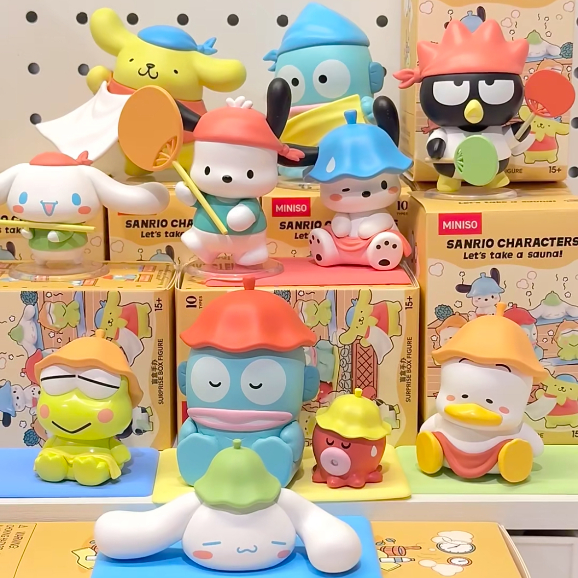 MINISO/名创优品三丽鸥家族一起蒸桑拿系列盲盒手办