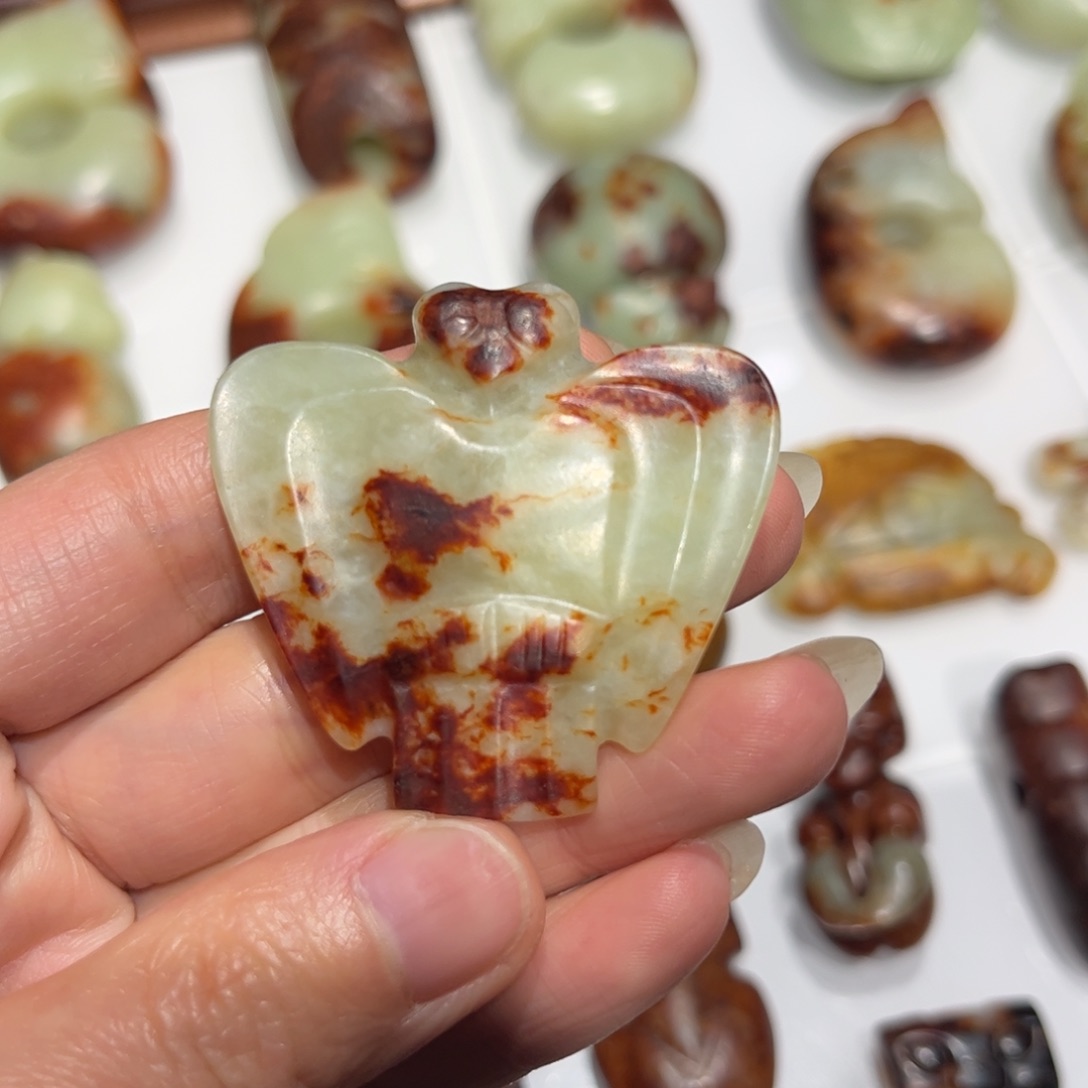 岫岩河磨玉（透闪石质玉）未镶嵌挂件