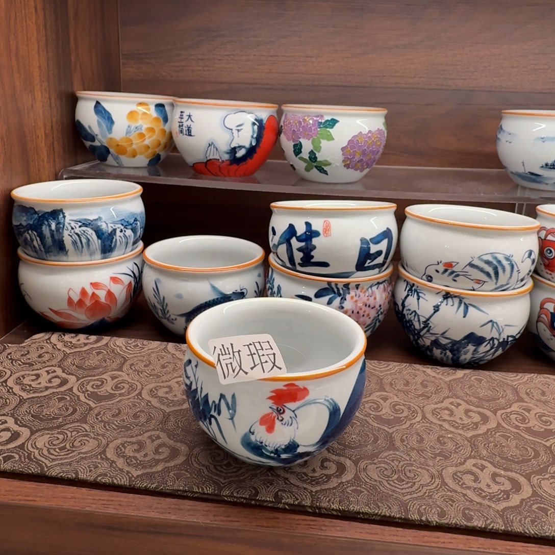 釉下手绘茶具微瑕