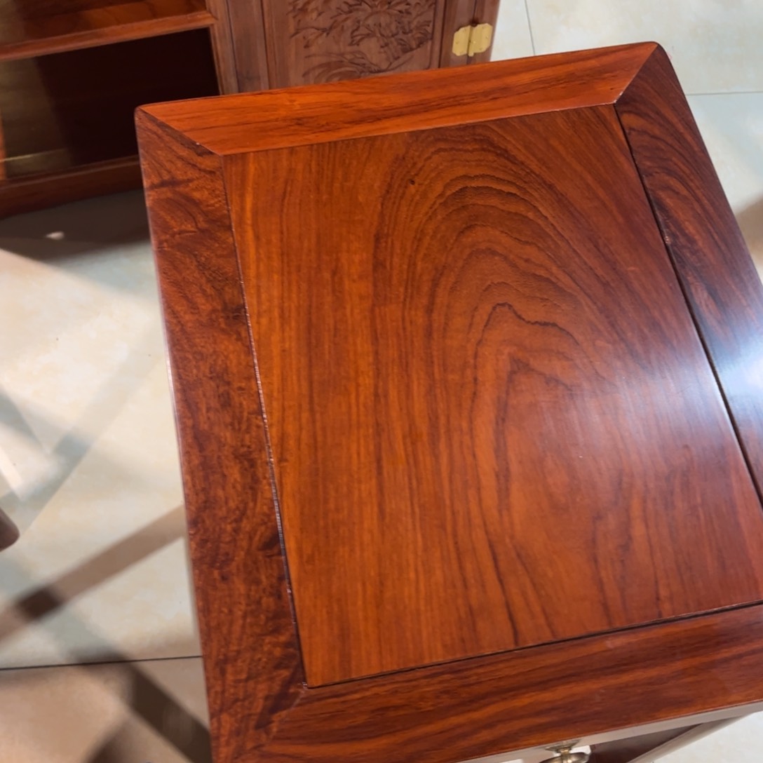 泰***)花梨木类端景台缅甸花梨木边几