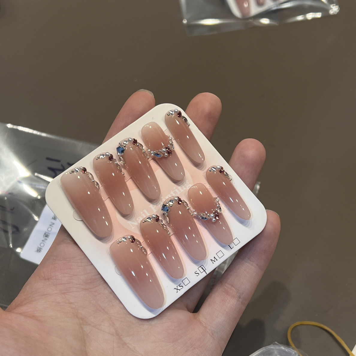 【水蜜桃】——纯手工显白穿戴甲