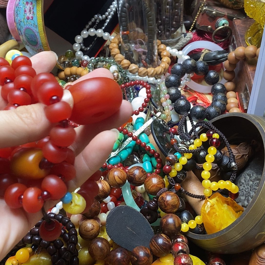 温***生滴血莲花菩提吊坠