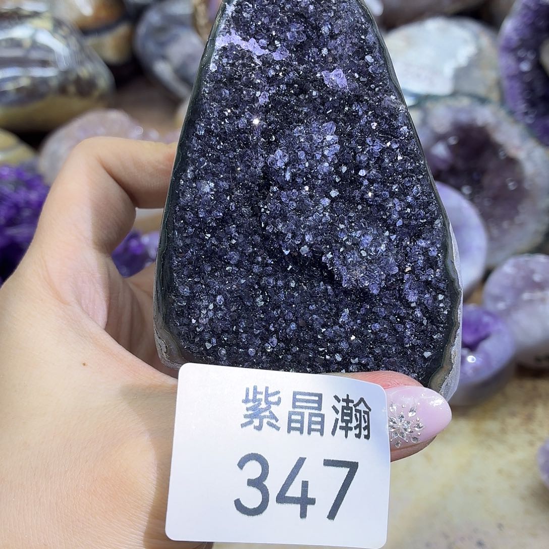 未镶嵌水晶大型摆件（非配饰）