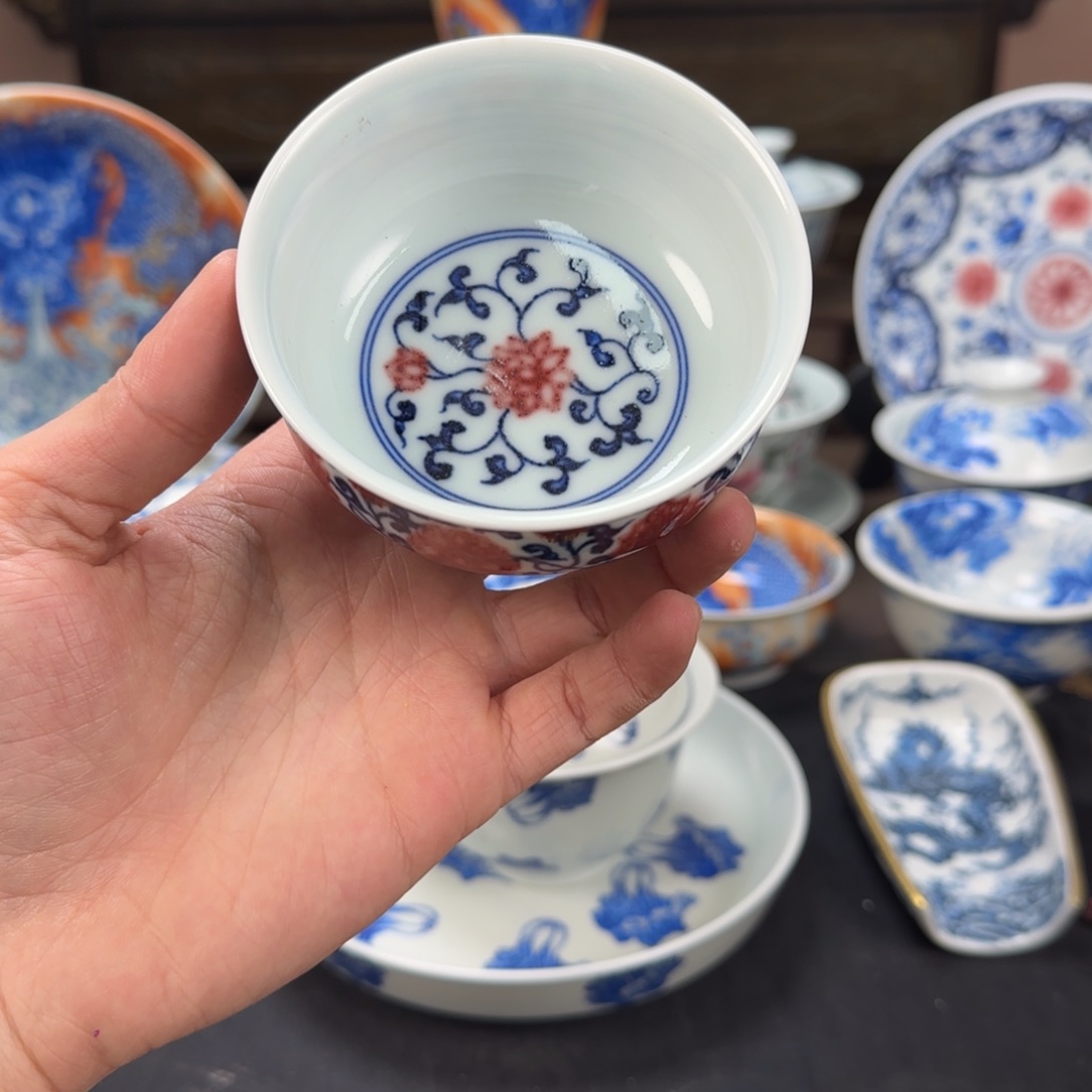 杯亚****心景德镇手工手绘陶瓷