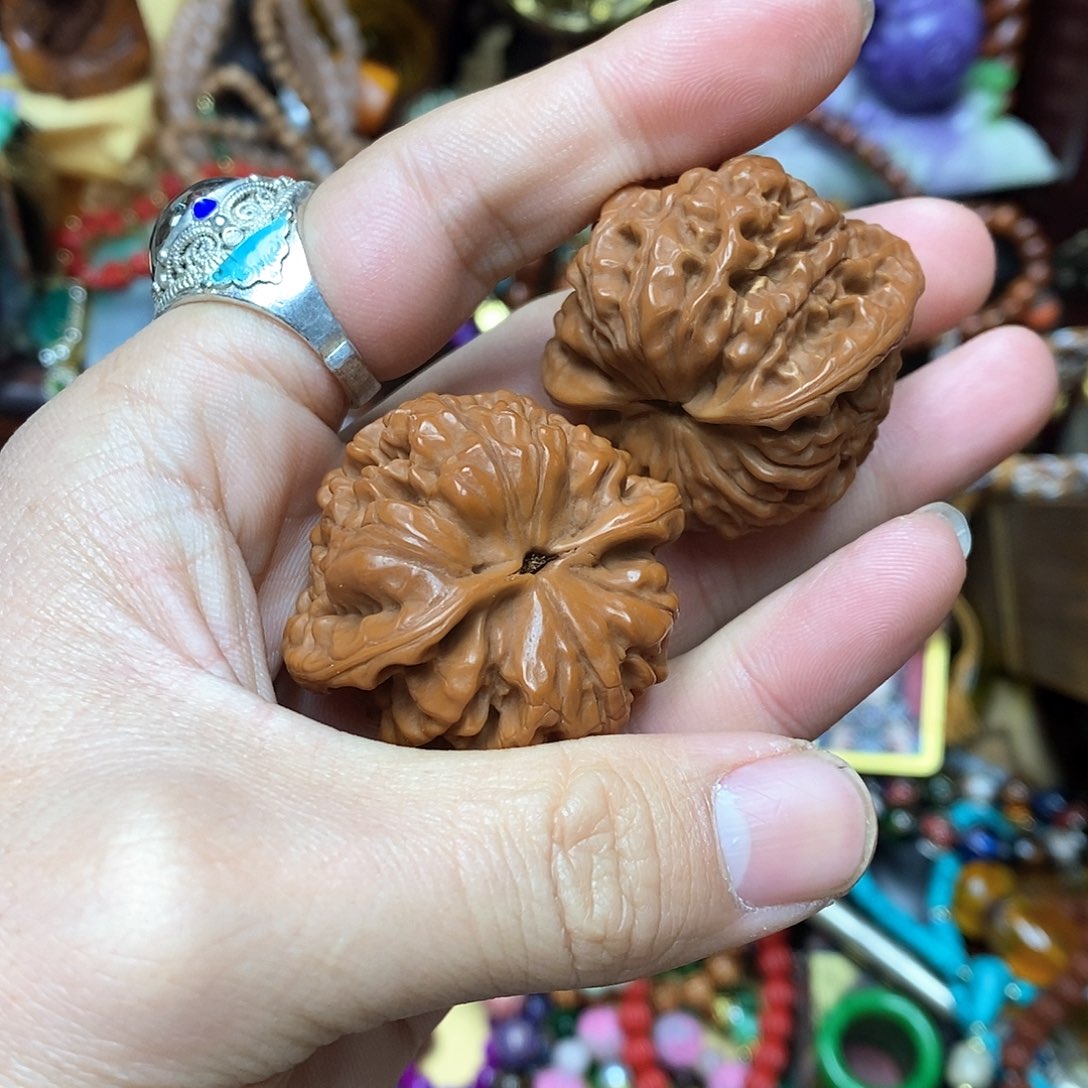 滴血莲花菩提吊坠