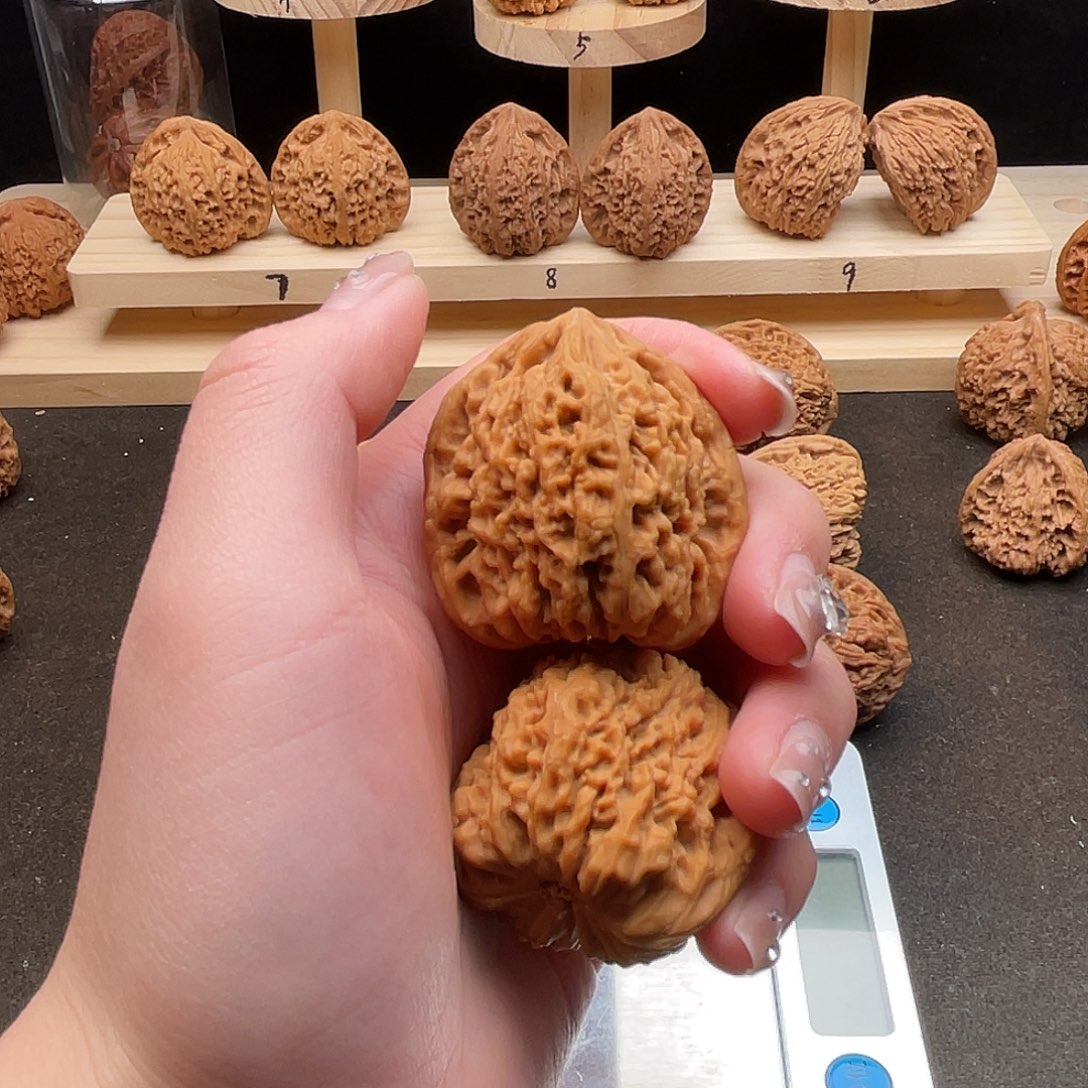 祥***哥文玩核桃吊坠41/丑疆