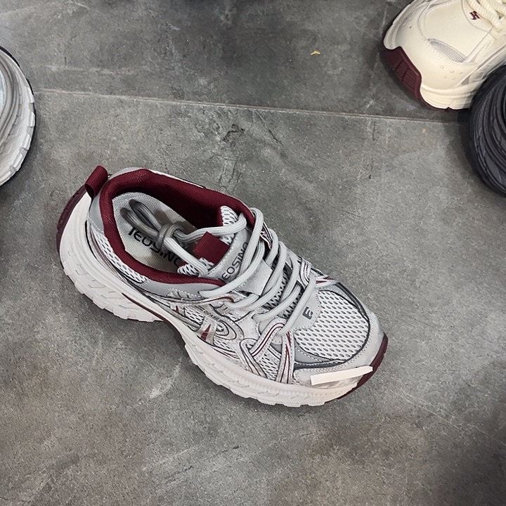 板鞋437642232红色39码