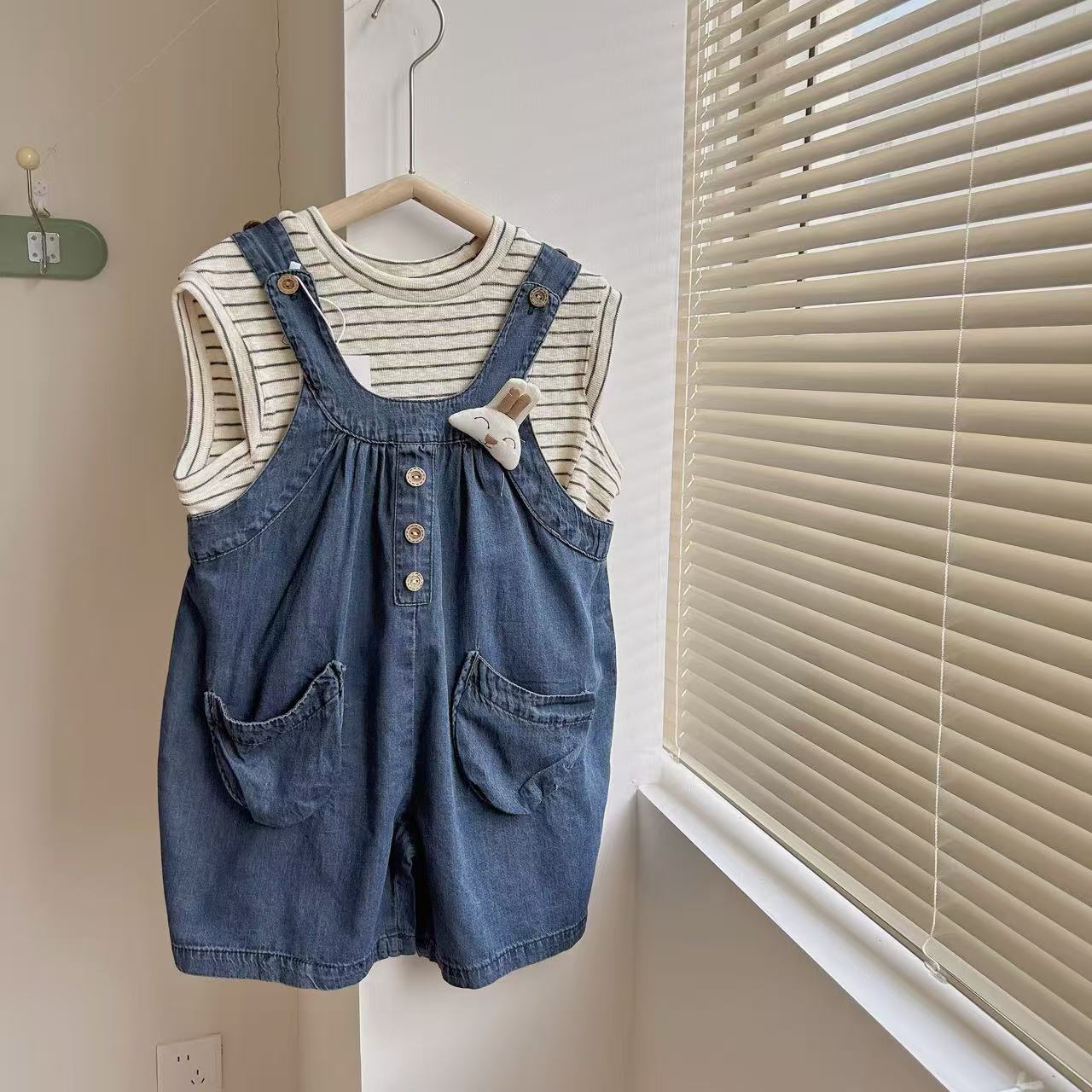 H708 女童 女宝宝 夏季 纯棉 背带裤 T恤 套装 两件套