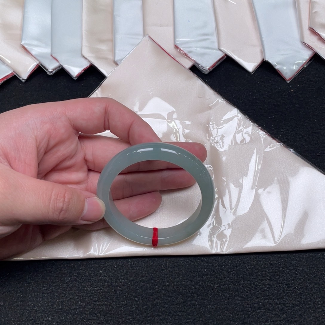 い***呆翡翠未镶嵌手镯54正圈