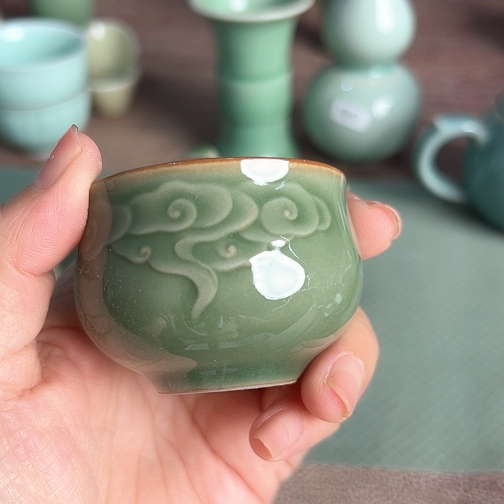 龙泉云间青瓷小米茶器
