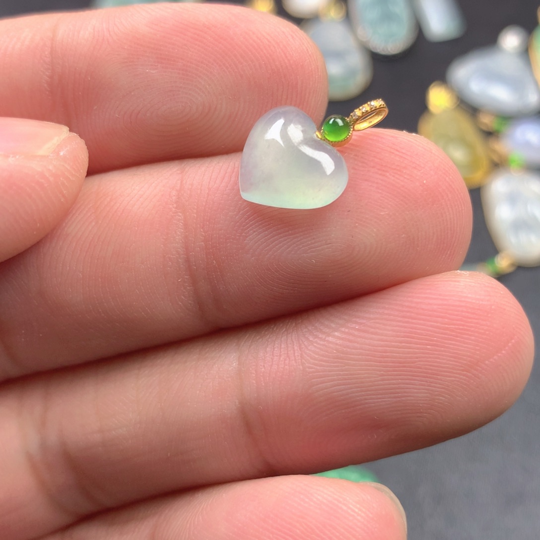 【闪购商品】颈饰18K金镶嵌翡翠翡翠