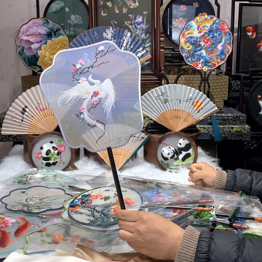 刺绣纯手工制作工艺