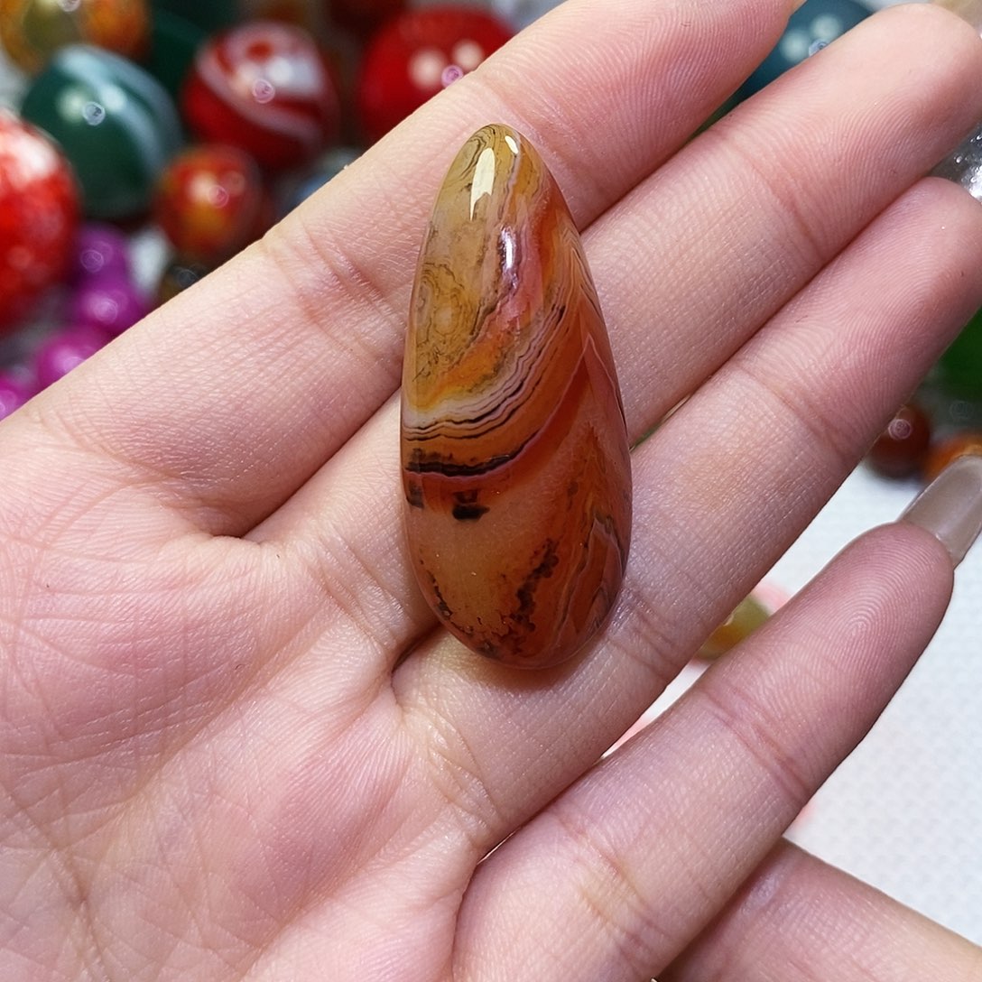 长***央玛瑙/玉髓未镶嵌珠宝奇石