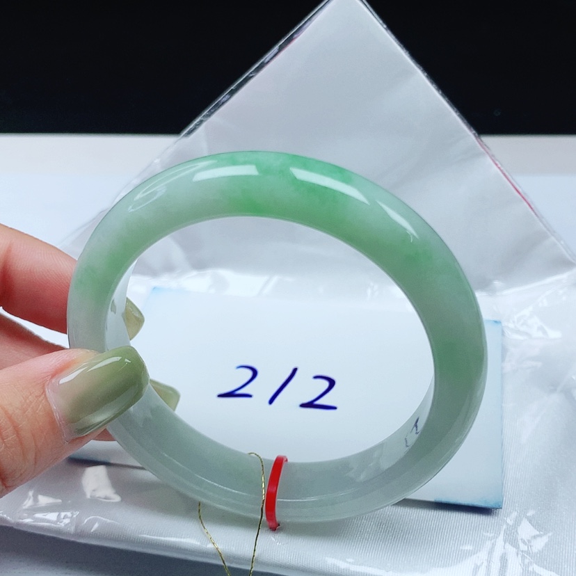 【闪购商品】翡翠未镶嵌手镯 正圈56+