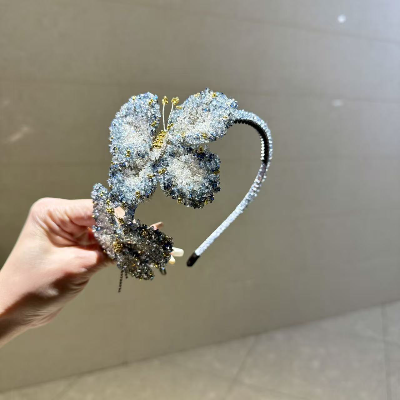 【莫奈海之星】冰蓝花簇侧边细跟发箍设计优雅款