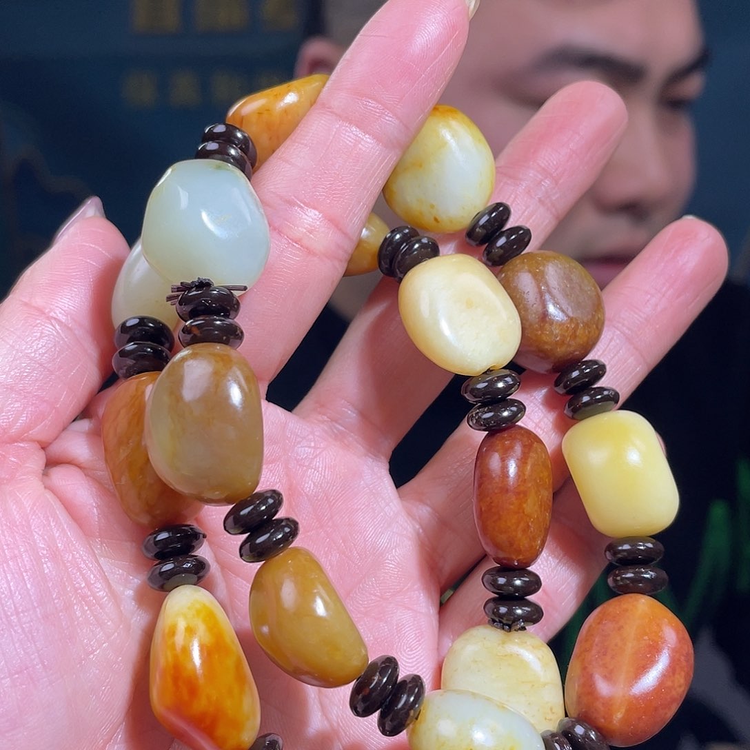 和田玉颈饰未镶嵌多样性发一件