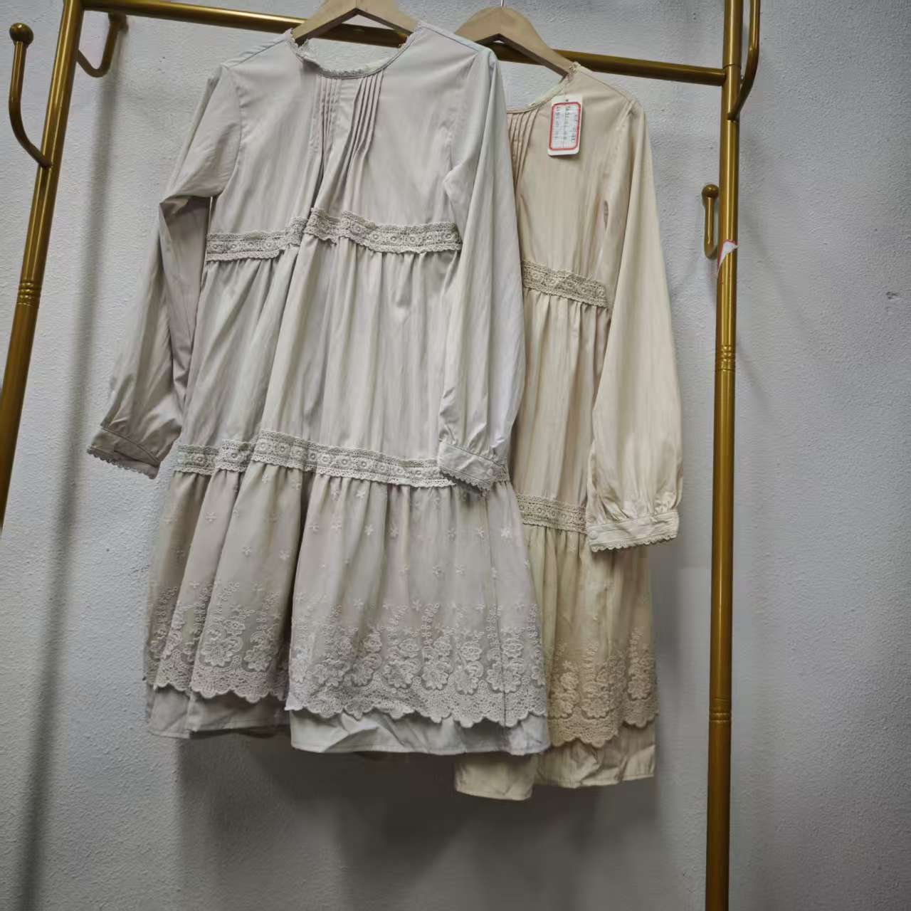 唯琳剪标 C11-2-6290款 蕾丝木耳边连衣裙长80