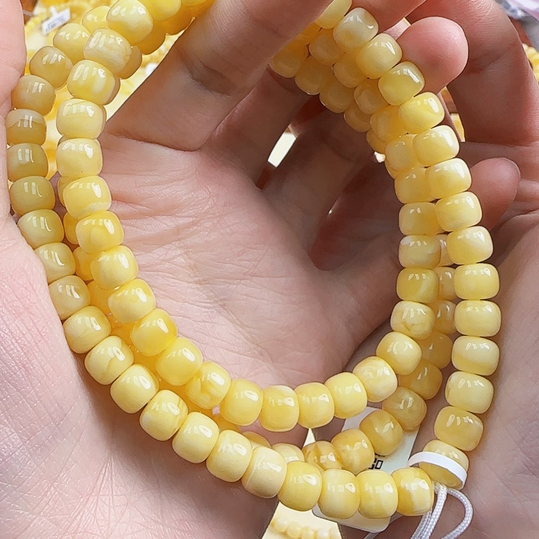 未镶嵌蜜蜡珠宝奇石