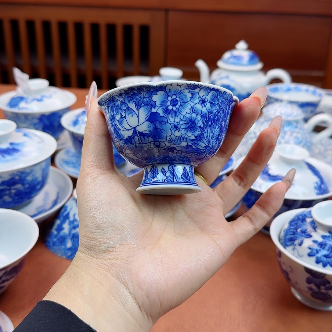 景德镇陶瓷手绘杯子