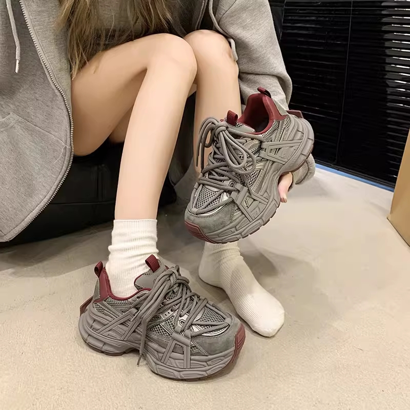  港风复古风真皮显脚小老爹鞋女2025秋冬新款加绒轻便厚底运动鞋