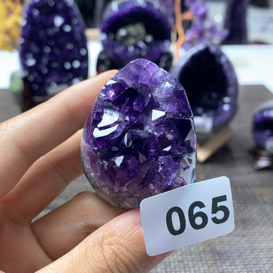 紫晶大型摆件（非配饰）未镶嵌